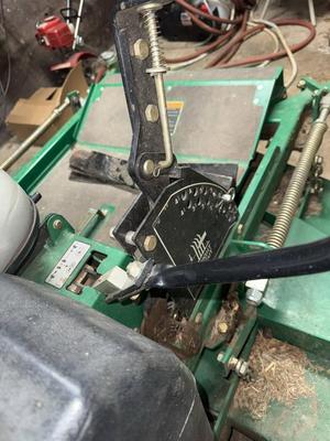 Bobcat zero turn lawnmower