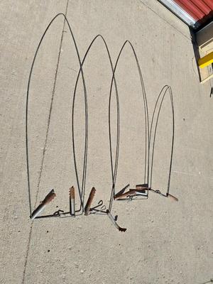 Lot of 4 Vintage Wire Fur Stretchers – Graduated Sizes