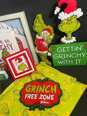 LOT 41B: Lot of Grinch Themed Christmas Decor