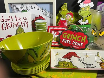 LOT 41B: Lot of Grinch Themed Christmas Decor