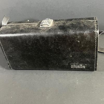 LOT 42B: Vintage Minolta AutoPak-8 D4 Super 8 Movie Camera in Case + Movie Light Accessory