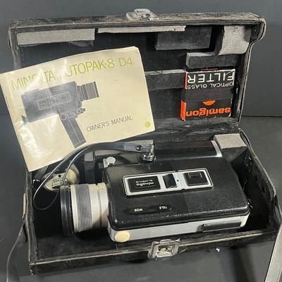 LOT 42B: Vintage Minolta AutoPak-8 D4 Super 8 Movie Camera in Case + Movie Light Accessory