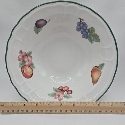 LOT 46K: Serving Bowls and Plates