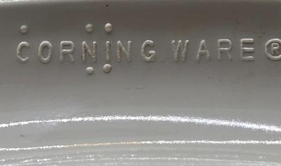 LOT 47K: Corning Ware Bake Ware with Lids