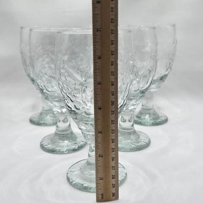 LOT 48K: Beautiful Drinking Glasses