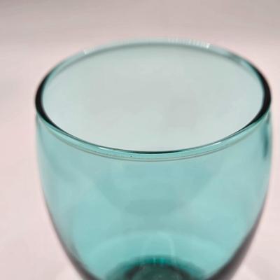 LOT 48K: Beautiful Drinking Glasses