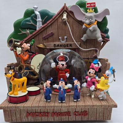 LOT 54F: Mickey Mouse Club House Musical Snow Globe