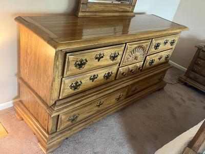 LOT 82W: Oak Bedroom Furniture - Dresser w/ Mirror