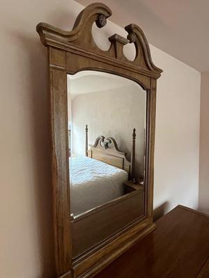 LOT 82W: Oak Bedroom Furniture - Dresser w/ Mirror
