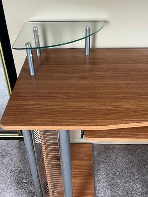 LOT 86Y: Modern Computer Desk