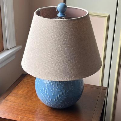 LOT 89W: Accent Chair, Side Table and Lamp