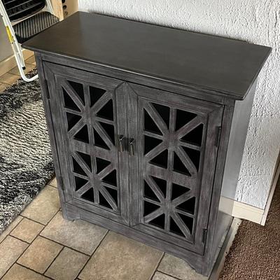 LOT 95H: Accent Table and Wall Mirror