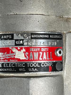 LOT 98B: Vintage Milwaukee Sawzall