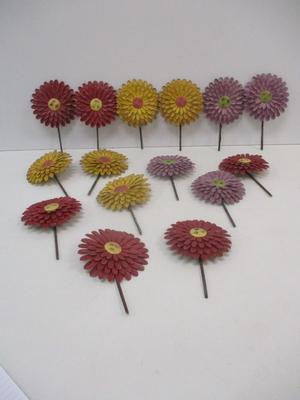 Metal Garden Daisy Wall/Lawn Flower Decorations