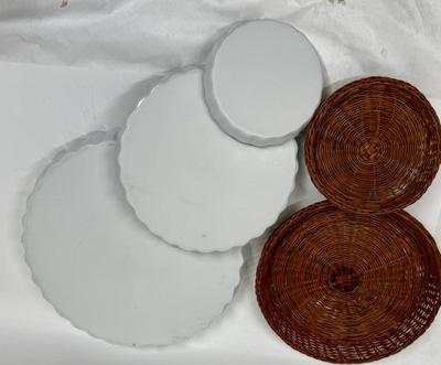 Three-Piece Multicolor Tart/Quiche/Flan Baking Set