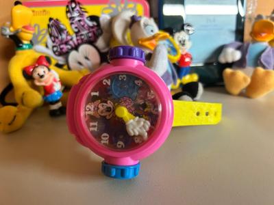 DISNEY’S MICKEY & MINNIE MOUSE, PLUTO, DONALD & DAISEY DUCK ITEMS