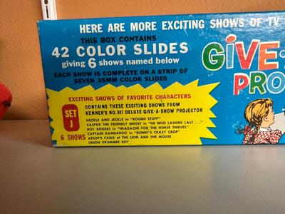 1961 PULL A SHOW PROJECTOR SLIDES AND FISHER PRICE PULL TOY PELICAN