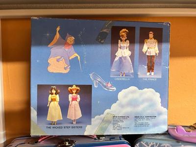 HIGH SCHOOL MUSICAL, FROZEN, POCAHONTAS & CINDERELLA ITEMS