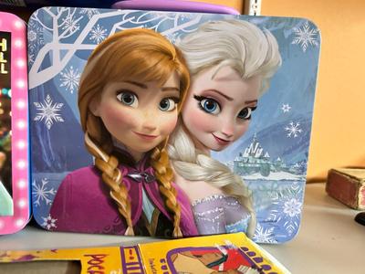 HIGH SCHOOL MUSICAL, FROZEN, POCAHONTAS & CINDERELLA ITEMS