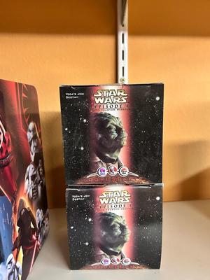STAR WARS COLLECTIBLES