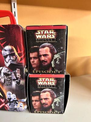 STAR WARS COLLECTIBLES