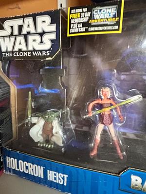 STAR WARS COLLECTIBLES