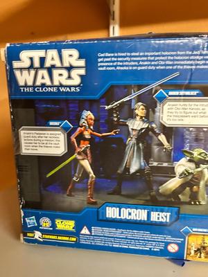 STAR WARS COLLECTIBLES