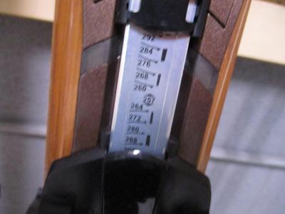 Woman's Stance Diamond 159 Salomon Smartrack Skis With Poles