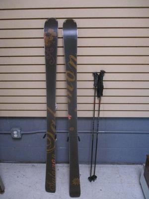Woman's Stance Diamond 159 Salomon Smartrack Skis With Poles
