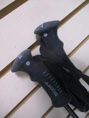 Woman's Stance Diamond 159 Salomon Smartrack Skis With Poles
