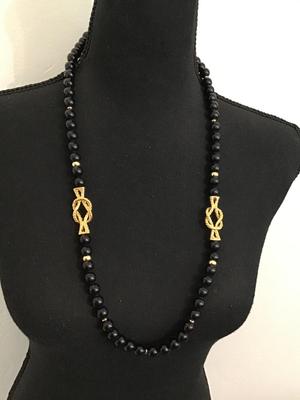 Beautiful vintage, Napier beaded necklace, gold accent