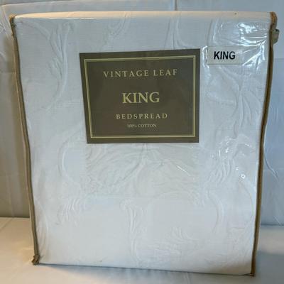 Brand New King Size Bedding by Mary Jane’s Farm & More (PB-HS)