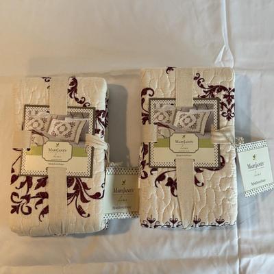 Brand New King Size Bedding by Mary Jane’s Farm & More (PB-HS)