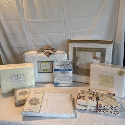 Brand New King Size Bedding by Mary Jane’s Farm & More (PB-HS)