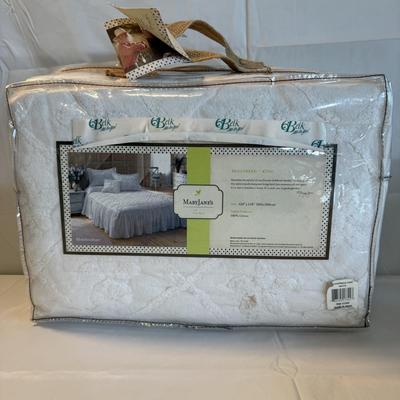 Brand New King Size Bedding by Mary Jane’s Farm & More (PB-HS)