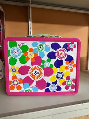1988 COOL TEEN COUSIN OF BARBIES JAZZIE CHELSEA, DRINK CUPS , LUNCH BOX AND MORE
