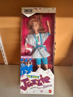 1988 COOL TEEN COUSIN OF BARBIES JAZZIE CHELSEA, DRINK CUPS , LUNCH BOX AND MORE