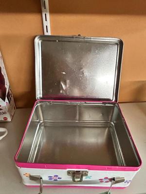 1988 COOL TEEN COUSIN OF BARBIES JAZZIE CHELSEA, DRINK CUPS , LUNCH BOX AND MORE