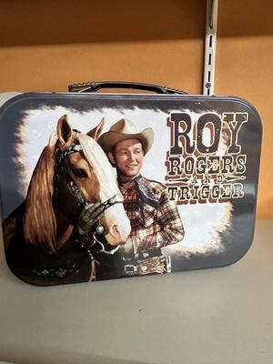 ROY ROGERS COLLECTIBLE LUNCH BOXES AND COWGIRL BETTY BOOP COLLECTIBLE PLATE
