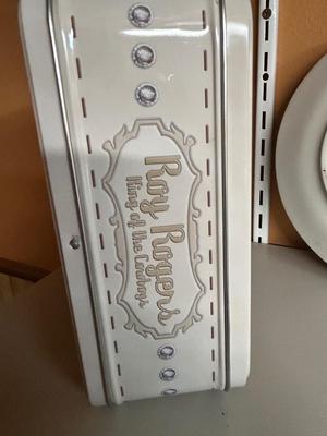 ROY ROGERS COLLECTIBLE LUNCH BOXES AND COWGIRL BETTY BOOP COLLECTIBLE PLATE