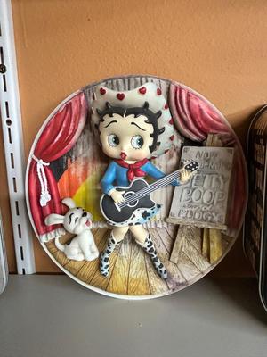 ROY ROGERS COLLECTIBLE LUNCH BOXES AND COWGIRL BETTY BOOP COLLECTIBLE PLATE