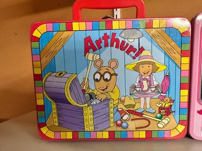 DORA THE EXPLORER, ARTHUR LJNCH TINS AND HELLO KITTY PEZ TIN