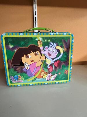 DORA THE EXPLORER, ARTHUR LJNCH TINS AND HELLO KITTY PEZ TIN