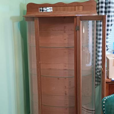 LOT 30: Vintage Curved Glass Curio Cabinet