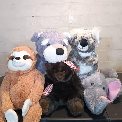 LOT 36: DunDee 28" Cocker Spaniel Plush, Multipet 14" Koala, DunDee 28" Elephant & More