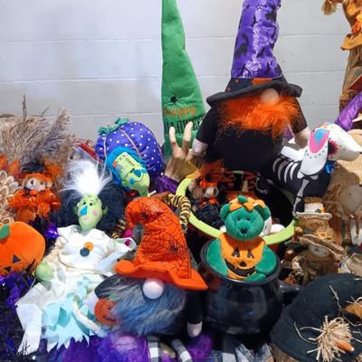 LOT 42: Large Halloween & Autumn Decor Lot