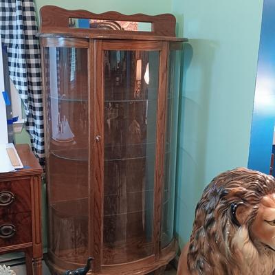 LOT 46: Vintage Curved Glass Curio Cabinet