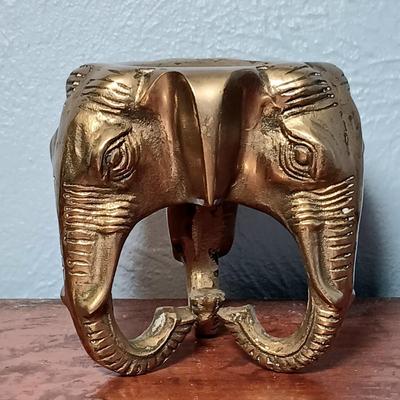 LOT 148: Vintage Controlled Bubble Art Glass Paperweight with Brass Elephant Base / Incense Burner