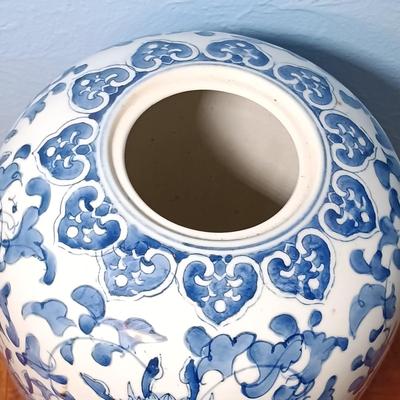 LOT 149: Blue and White Porcelain Chinese Melon Jar with Wood Base