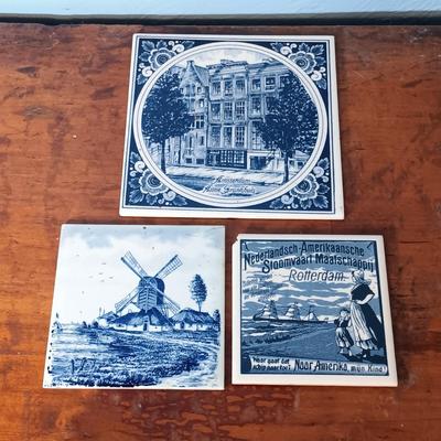 LOT 151: Delft Blue Distel House Ashtray, Delft Toothpicker Holder, Delft Bottle Made for Bols Royal Distilleries & More